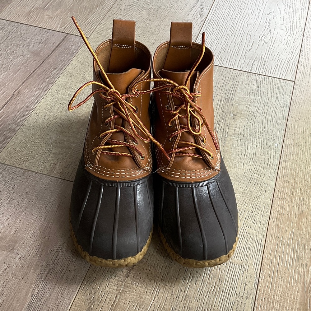 Unisex L.L. Bean Classic Bean Boots EUC!